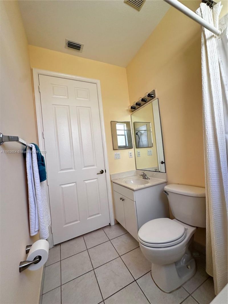 606 Mariner Bay Blvd, Unit 1, Fort Pierce, FL 34949 Photo