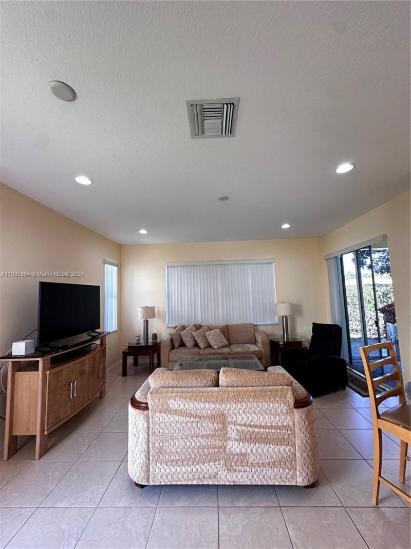 606 Mariner Bay Blvd, Unit 1, Fort Pierce, FL 34949 Photo