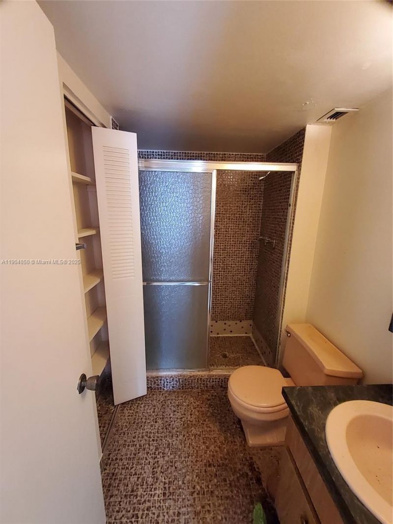 1301 NE Miami Gardens Dr, Unit 503W, Miami, FL 33179 Photo