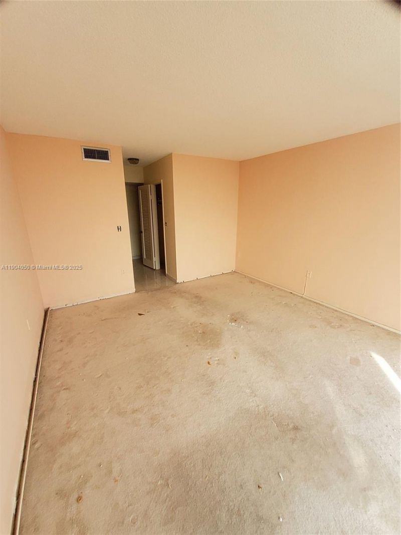 1301 NE Miami Gardens Dr, Unit 503W, Miami, FL 33179 Photo