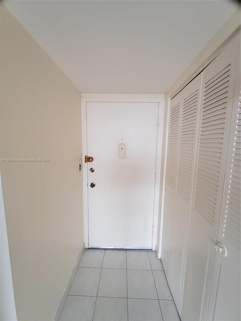 1301 NE Miami Gardens Dr, Unit 503W, Miami, FL 33179 Photo
