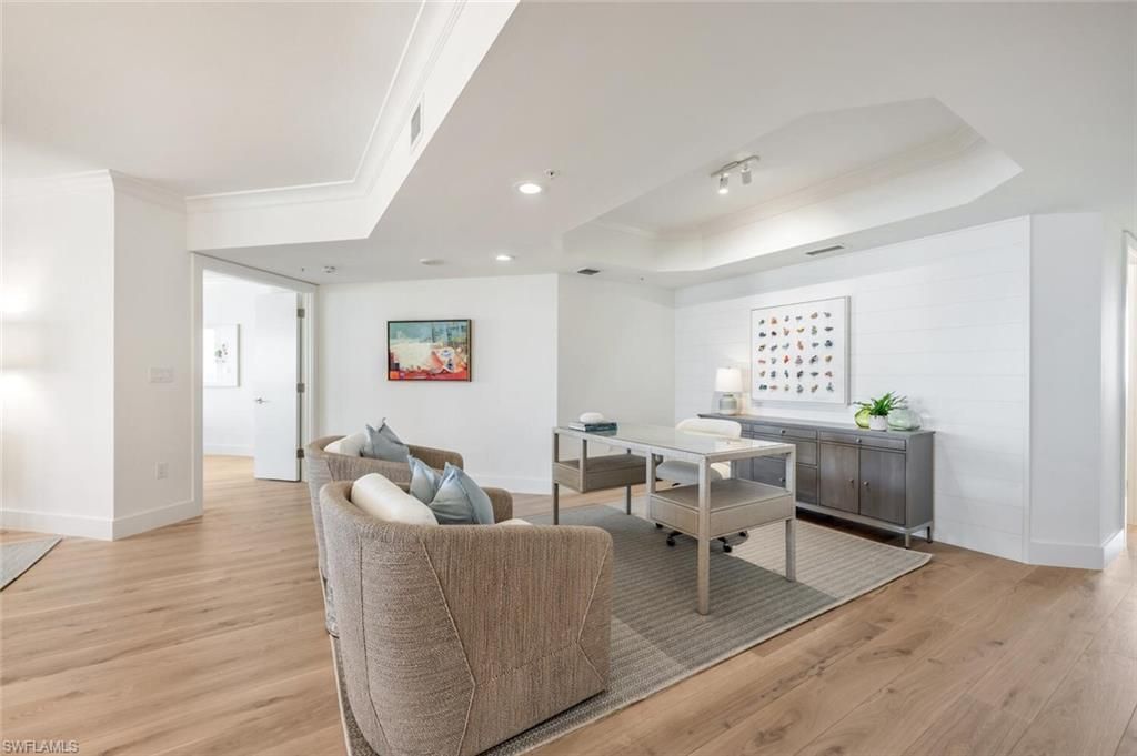 4021 Gulf Shore Blvd N, Unit 702, Naples, FL 34103 Photo