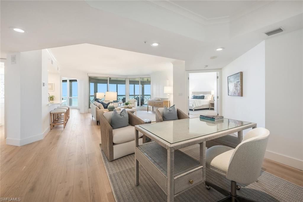 4021 Gulf Shore Blvd N, Unit 702, Naples, FL 34103 Photo