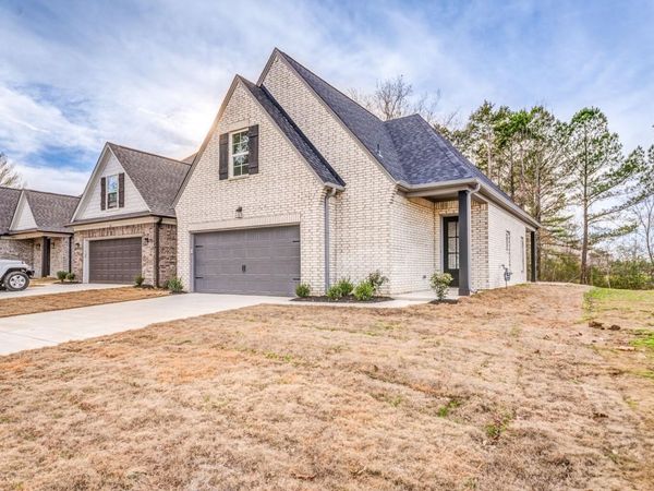 50 HIGH ST, Oakland, TN 38060