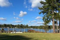 1449 Waters Edge Drive photo 4