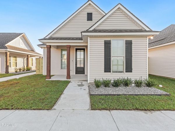 110 Ridgedale Alley, Scott, LA 70583