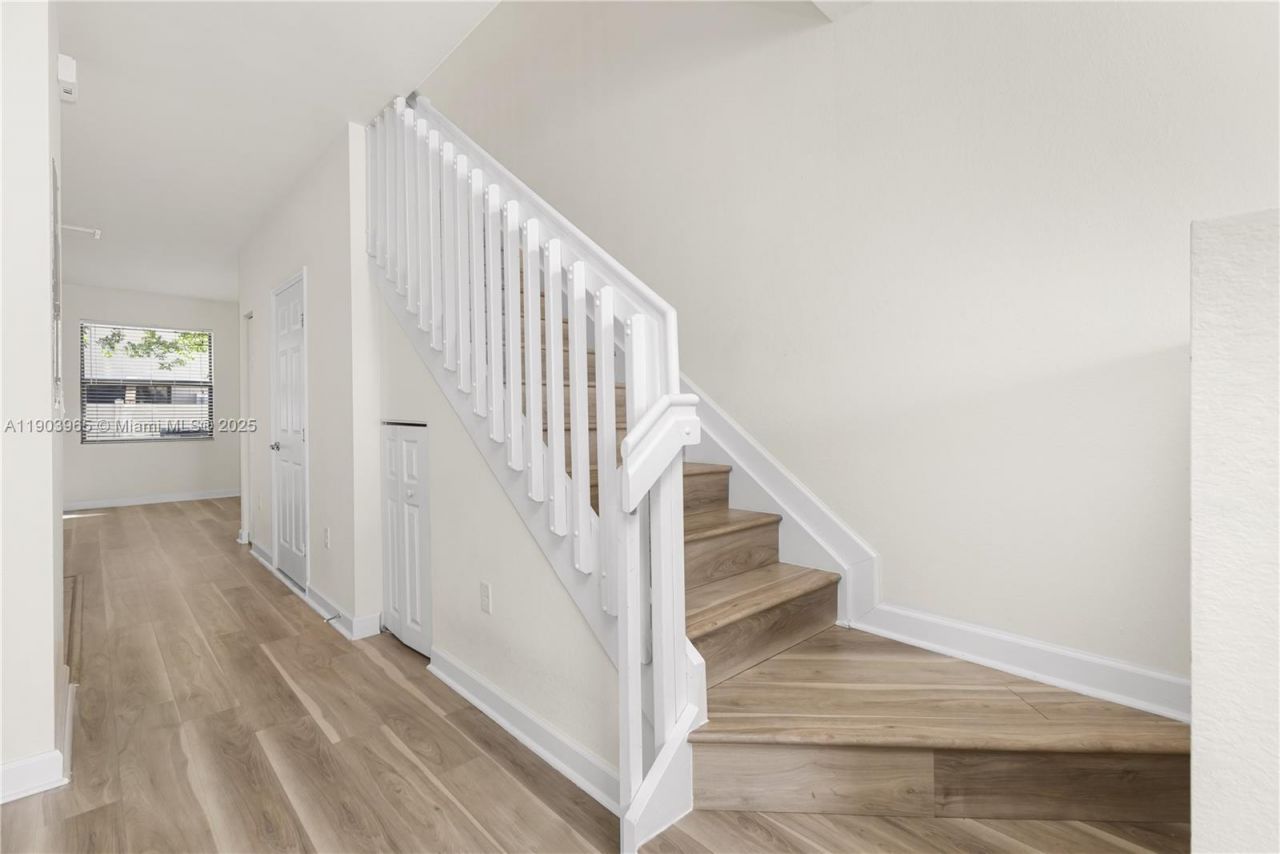 9214 W 33rd Ln, Hialeah, FL 33018 Photo