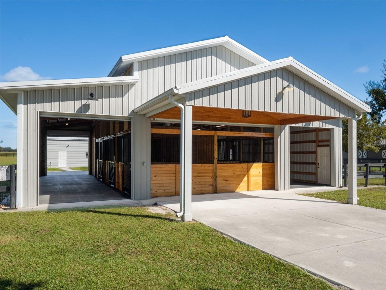 15921 NW Highway 464b, Morriston, FL 32668 Photo