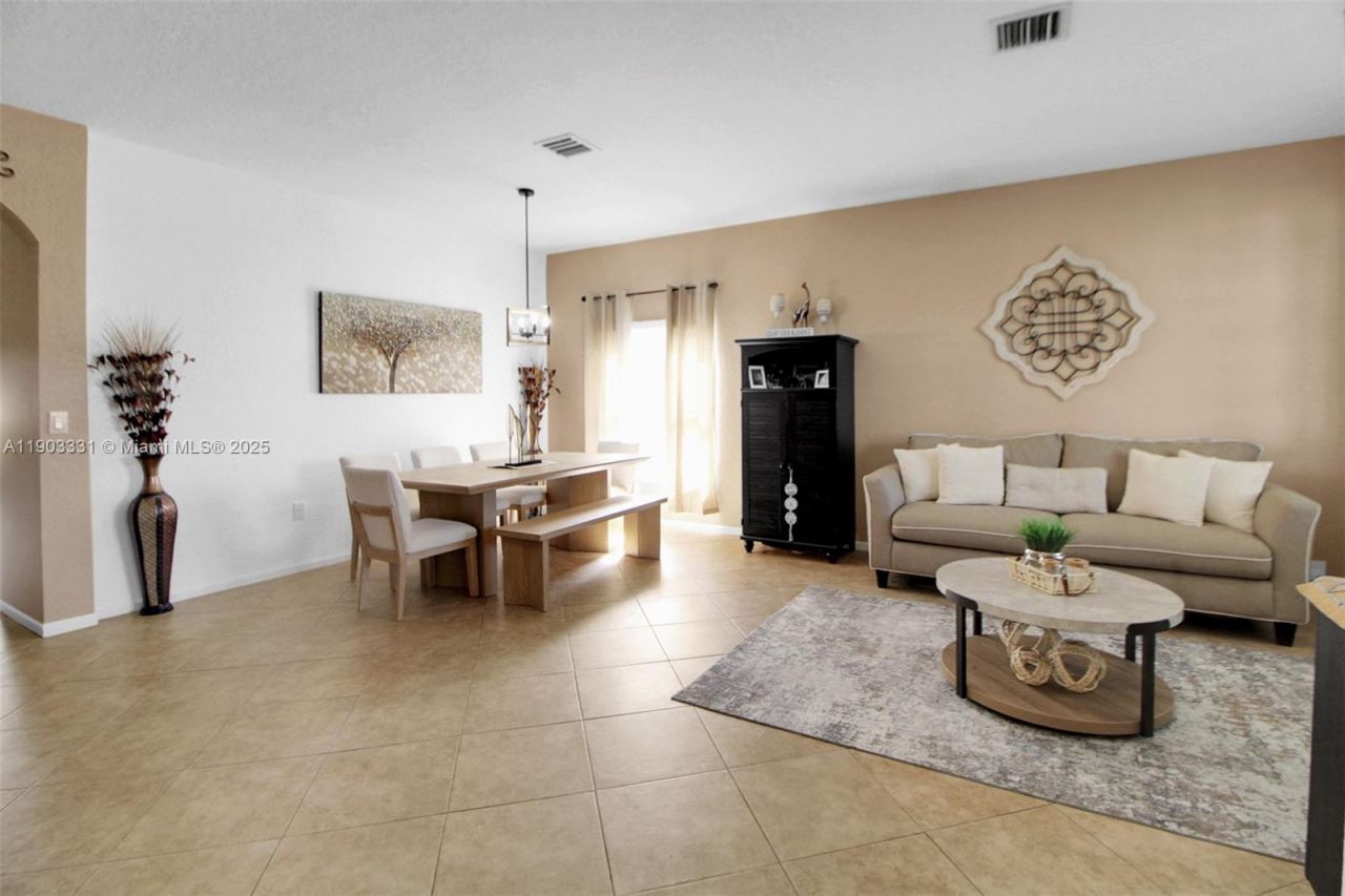 2953 SW 138th Ave, Miramar, FL 33027 Photo