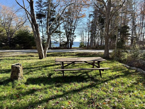 69 Mcfarland Shore Road, Bristol, ME 04554