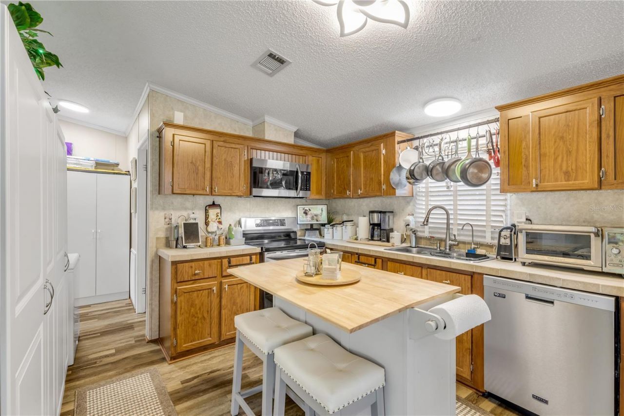 2201 S Ridgewood Avenue, Unit 28, Edgewater, FL 32141 Photo