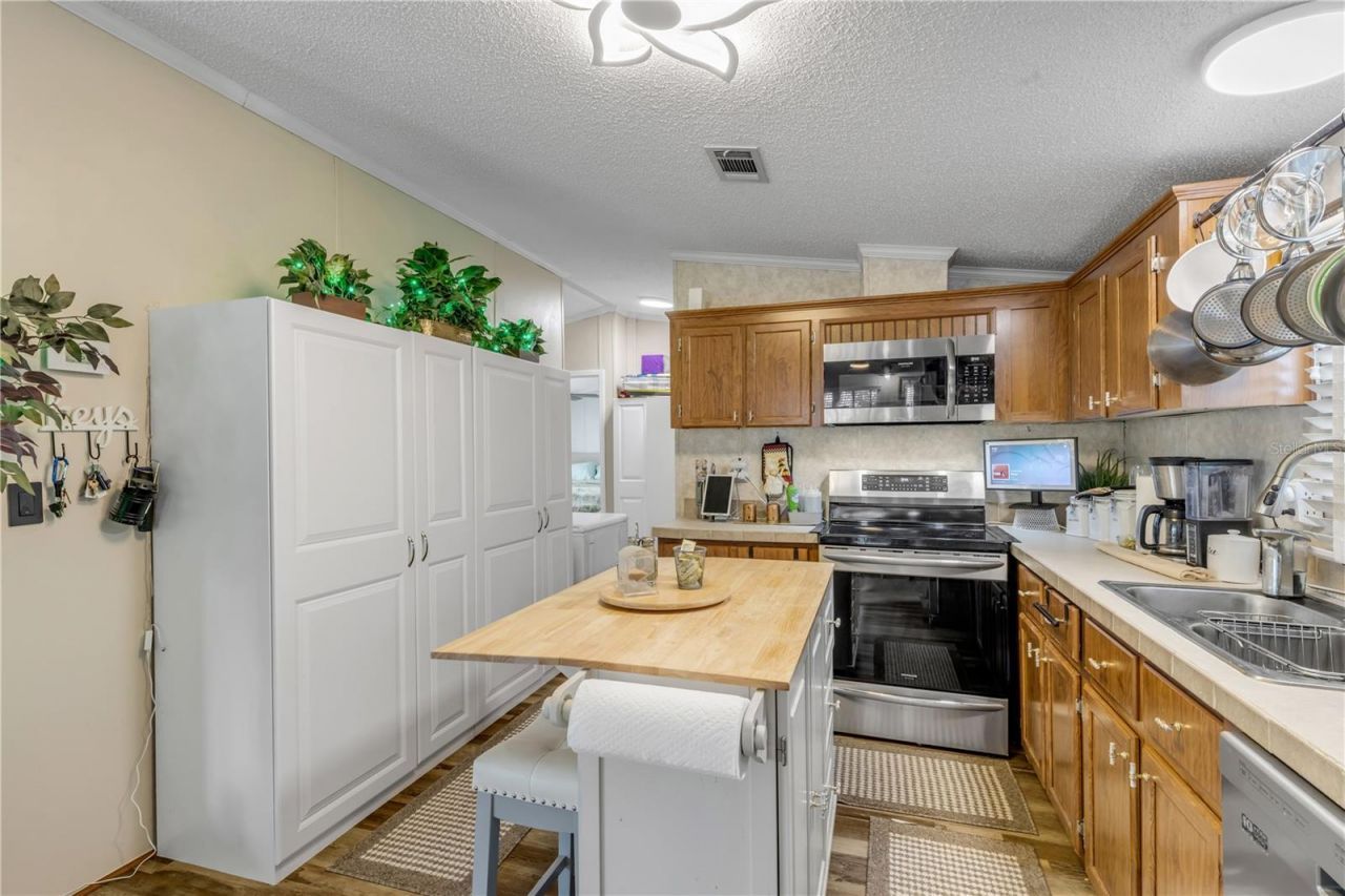 2201 S Ridgewood Avenue, Unit 28, Edgewater, FL 32141 Photo