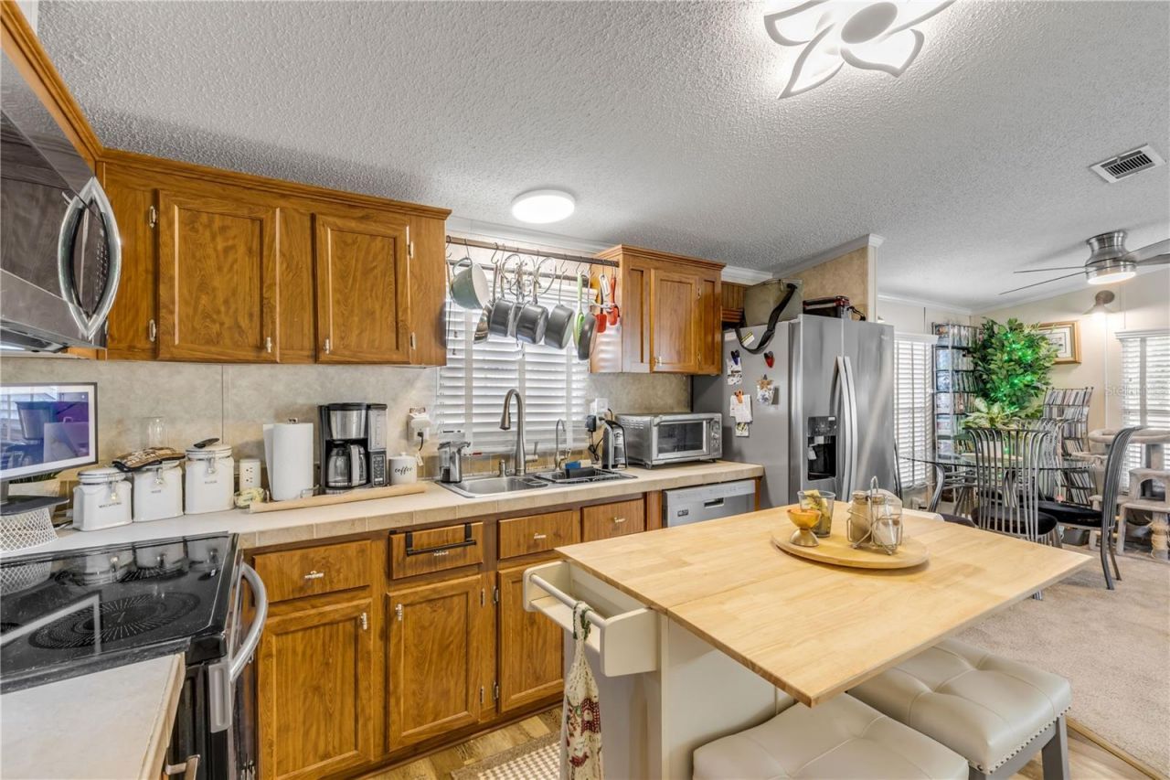 2201 S Ridgewood Avenue, Unit 28, Edgewater, FL 32141 Photo