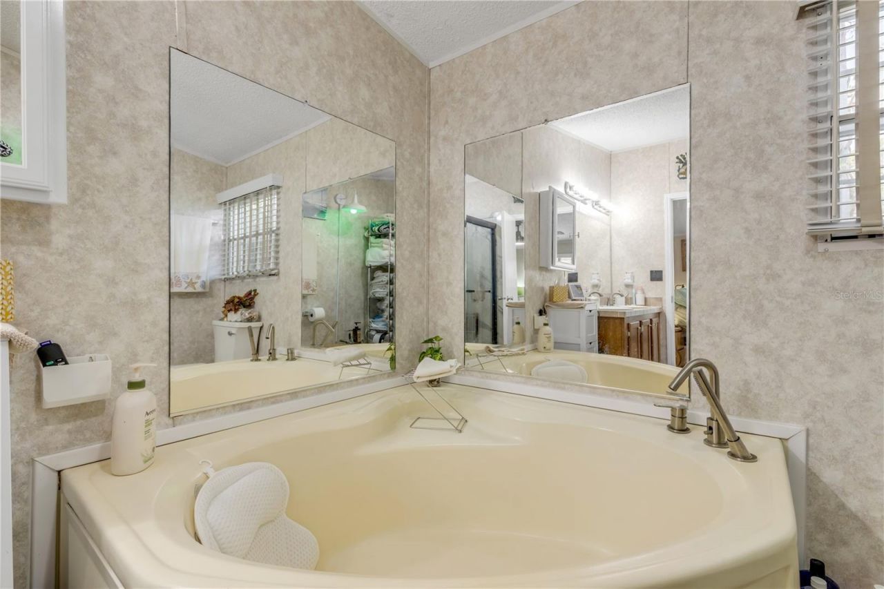 2201 S Ridgewood Avenue, Unit 28, Edgewater, FL 32141 Photo