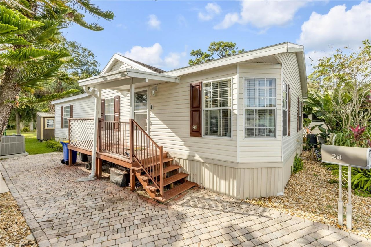 2201 S Ridgewood Avenue, Unit 28, Edgewater, FL 32141 Photo