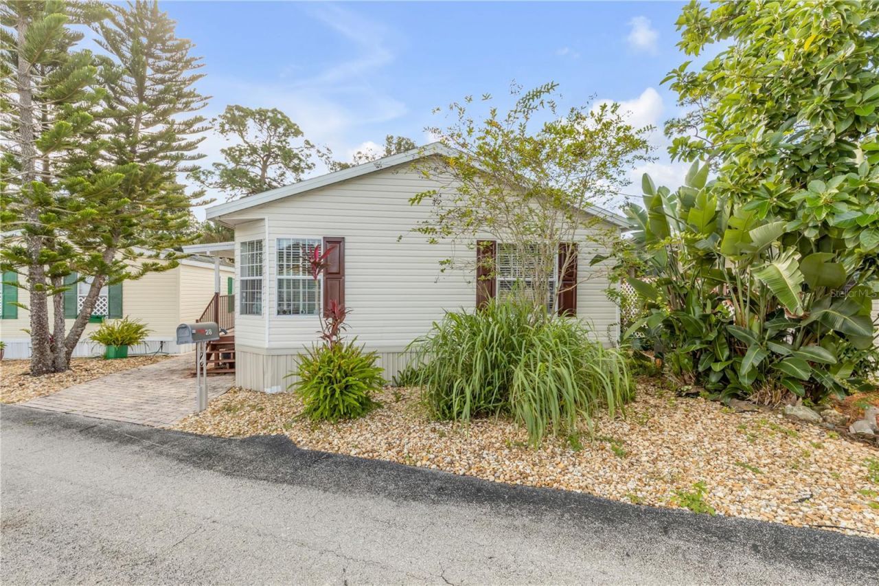 2201 S Ridgewood Avenue, Unit 28, Edgewater, FL 32141 Photo