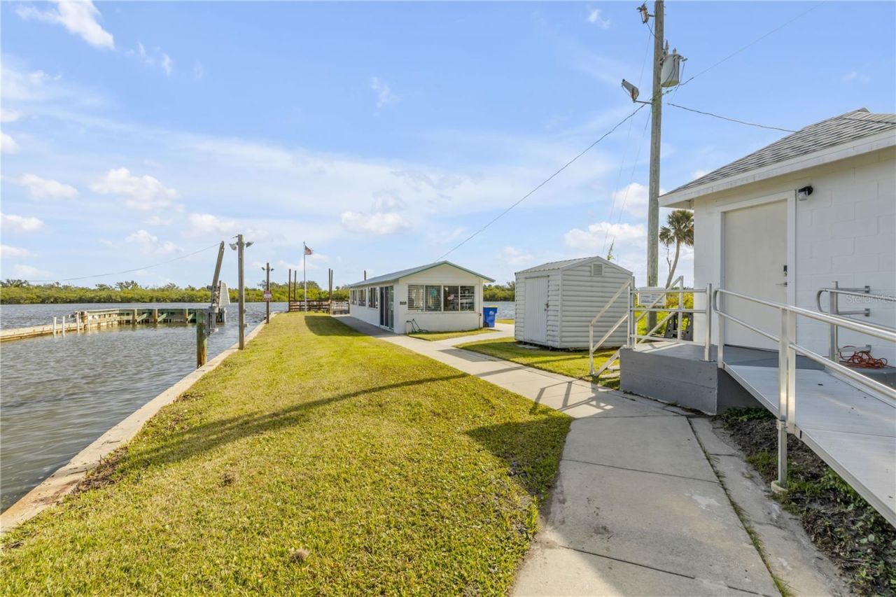 2201 S Ridgewood Avenue, Unit 28, Edgewater, FL 32141 Photo