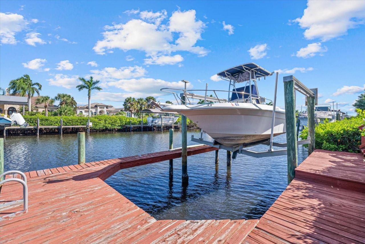 3707 5th Avenue Ne, Bradenton, FL 34208 Photo