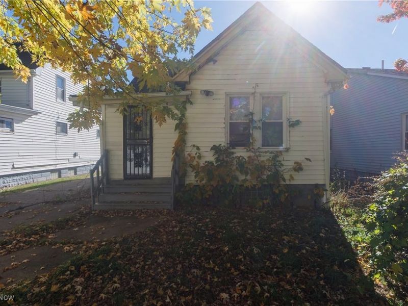 15901 Pythias Avenue, Cleveland, OH 44110 Photo 4