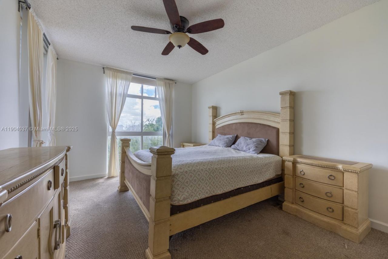 9725 NW 52nd St, Unit 415, Doral, FL 33178 Photo