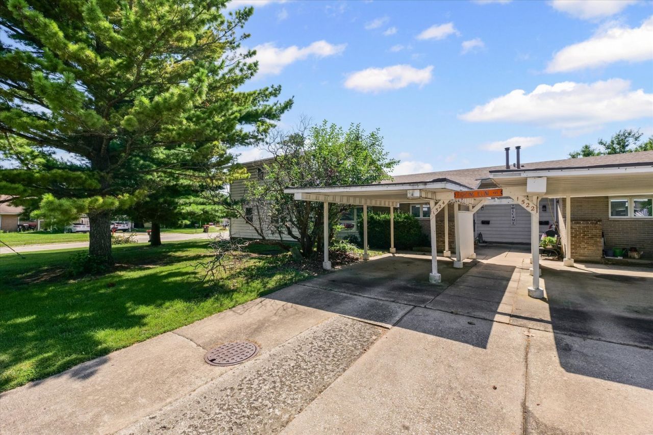 1524 Golfview Road, Rantoul, IL 61866 Main Photo