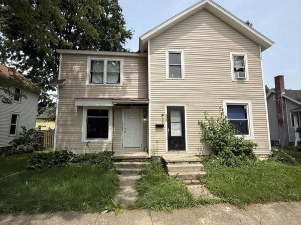 306 E High st Street, Fostoria, OH 44830