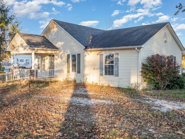 1678 Mike Muncey Rd, McMinnville, TN 37110