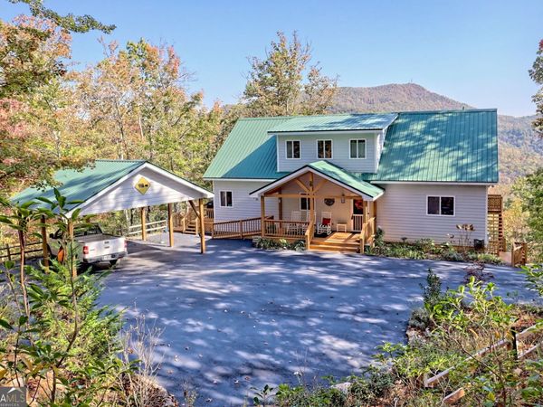 557 Walnut Grove Lane, Tiger, GA 30576