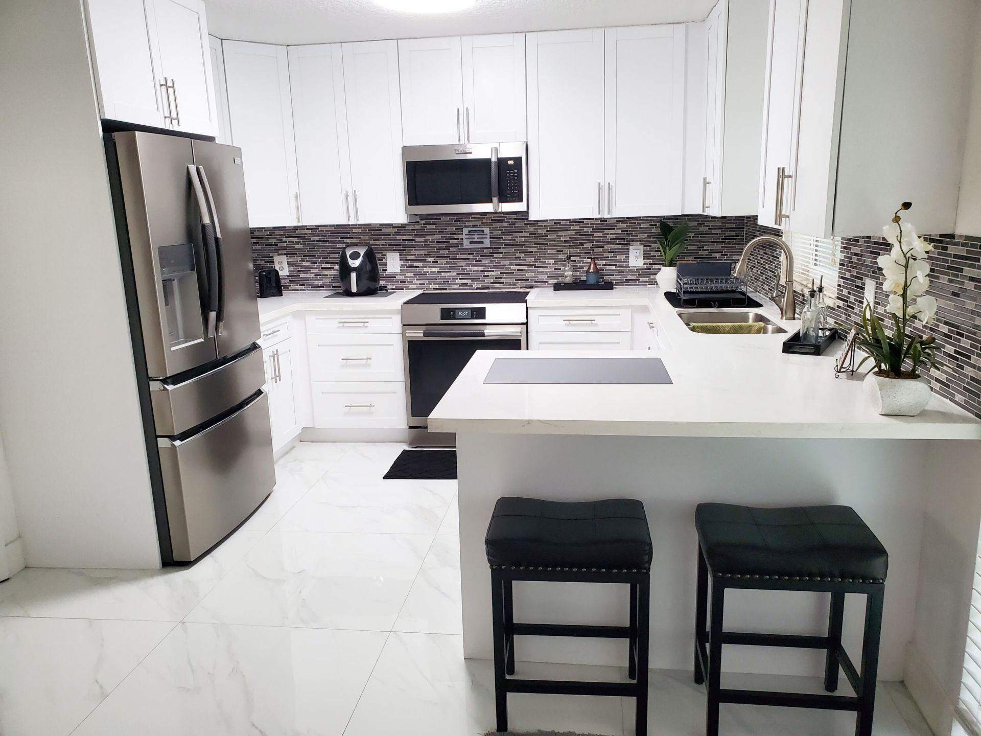 1477 N Mangonia Drive, West Palm Beach, FL 33401 Photo