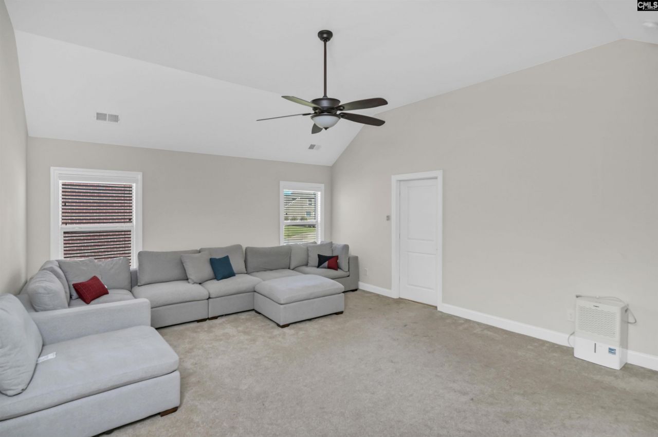 900 Near Creek Drive Photo 21