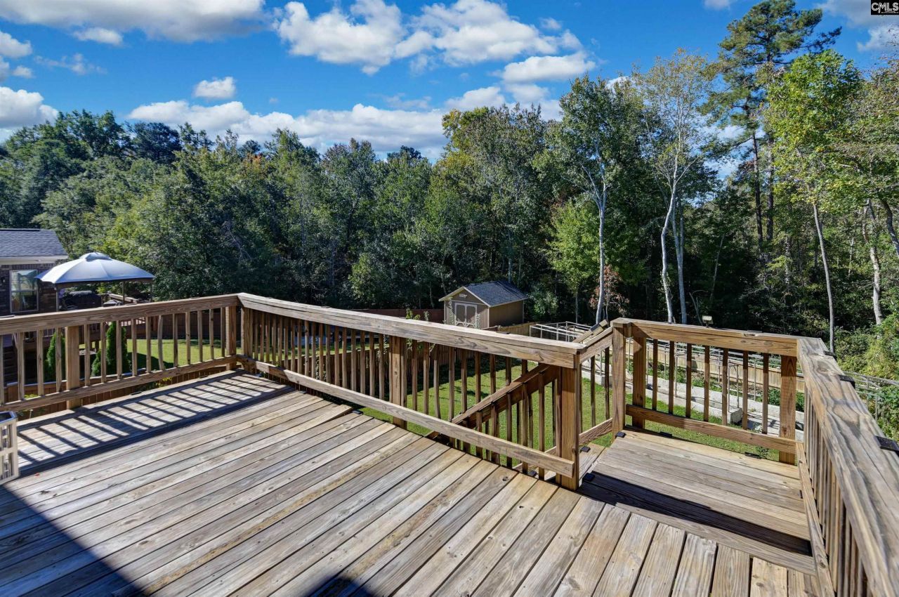 900 Near Creek Drive Photo 35