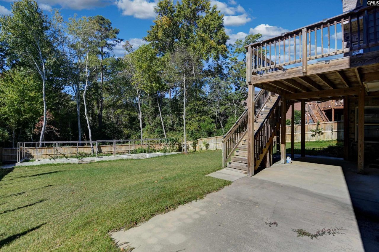 900 Near Creek Drive Photo 38