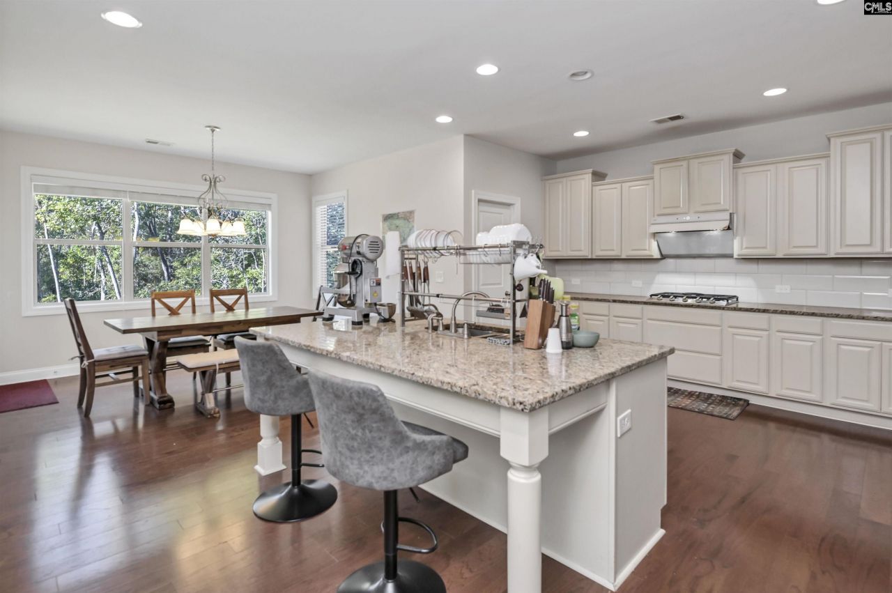 900 Near Creek Drive Photo 5