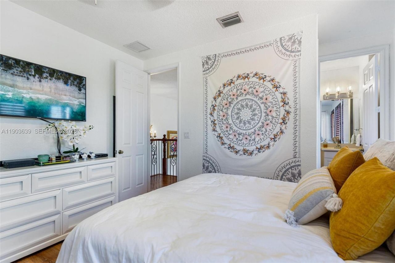 7587 SW 189th St, Cutler Bay, FL 33157 Photo