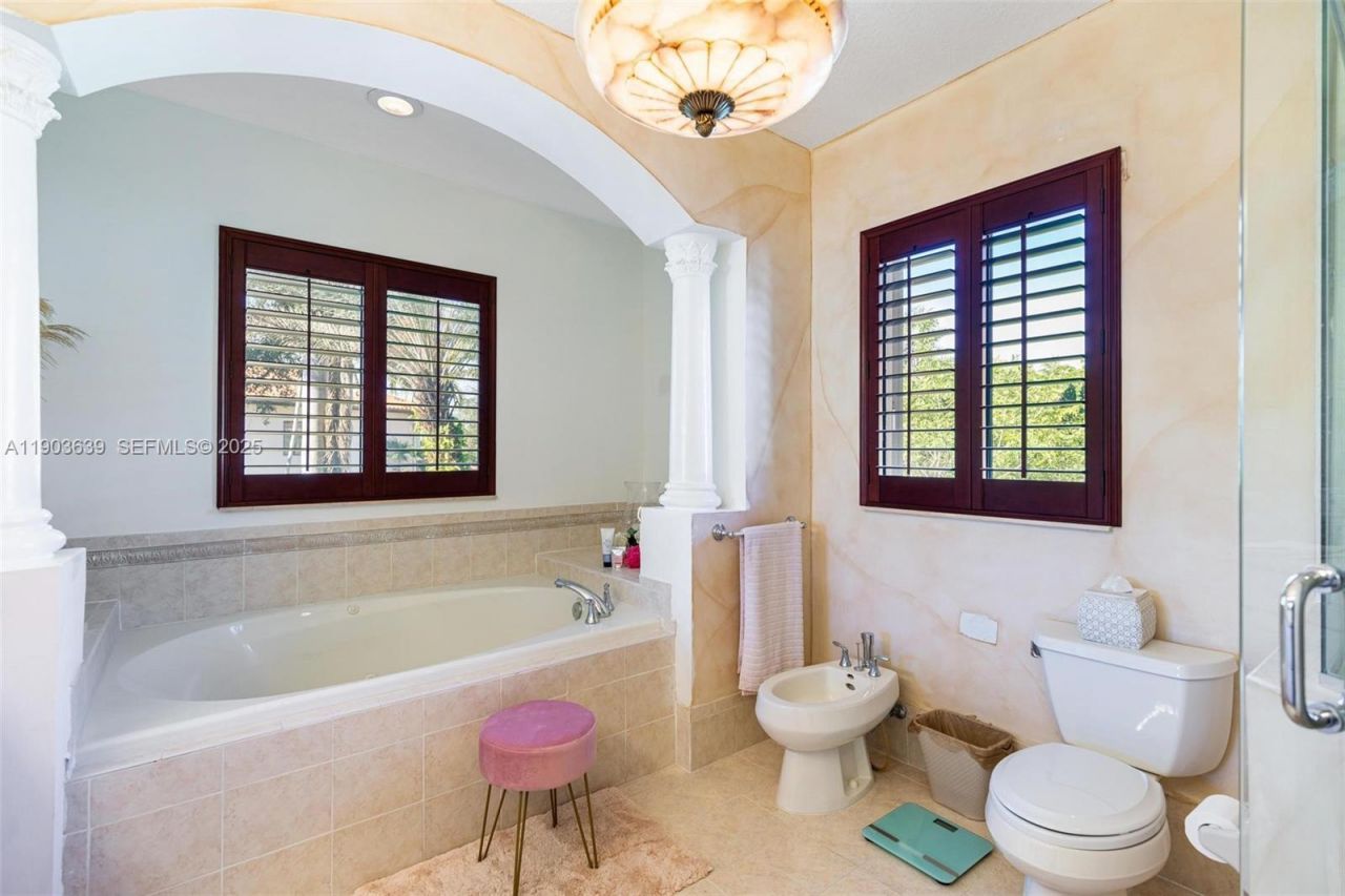 7587 SW 189th St, Cutler Bay, FL 33157 Photo