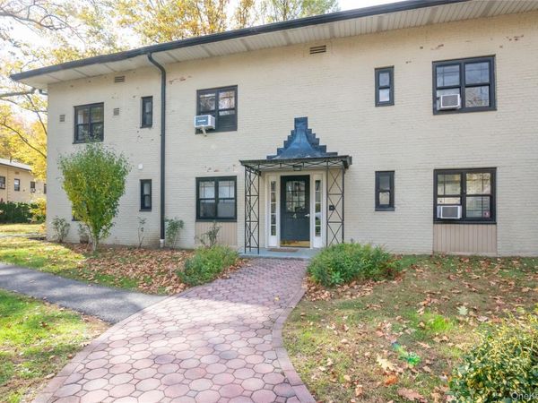 4 Field End Lane, Unit 2R, Eastchester, NY 10709