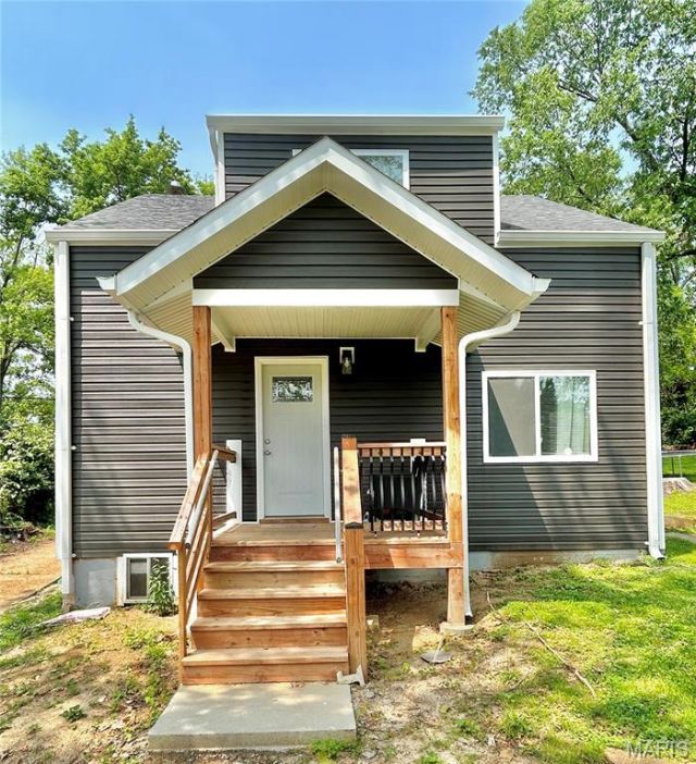 10643 Thorpe Avenue, Saint Louis, MO 63114 Main Photo