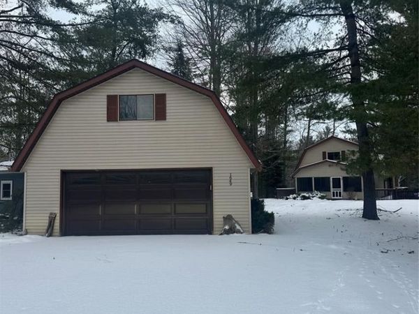 1649 Maple Point Road, Beaverton, MI 48612