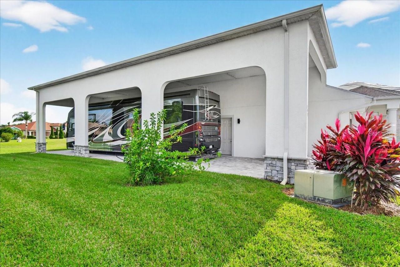 743 Teaberry Trail, Polk City, FL 33868 Photo