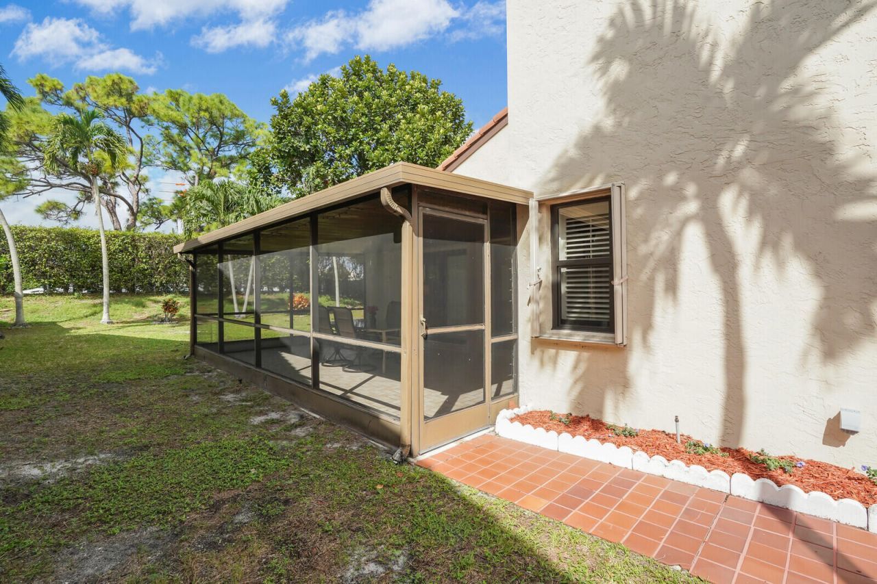 1550 NW 22nd Avenue, Delray Beach, FL 33445 Photo