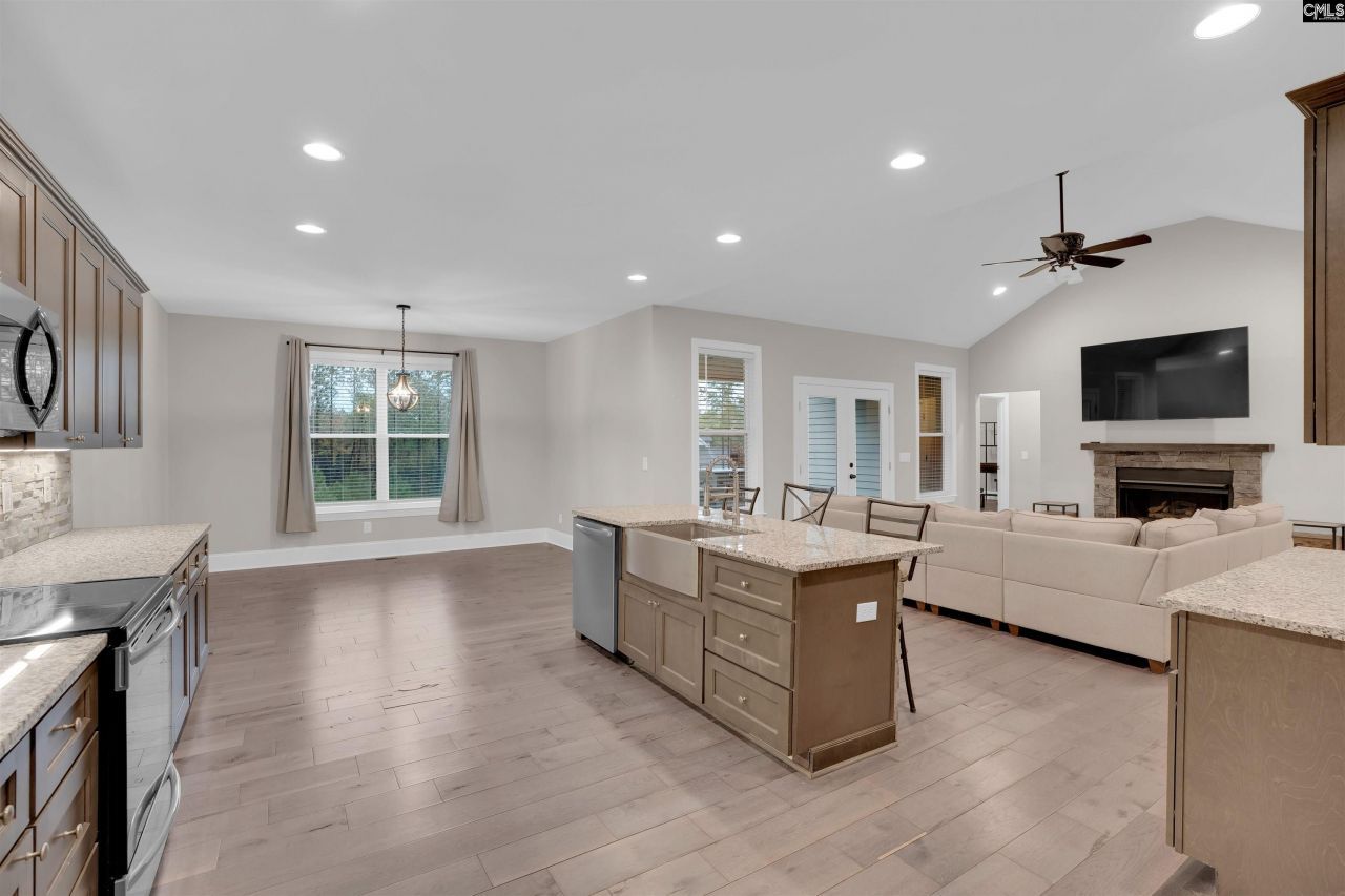 870 Shore Road Photo 18