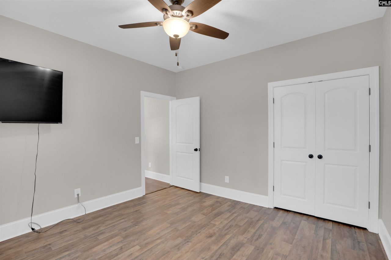 870 Shore Road Photo 32