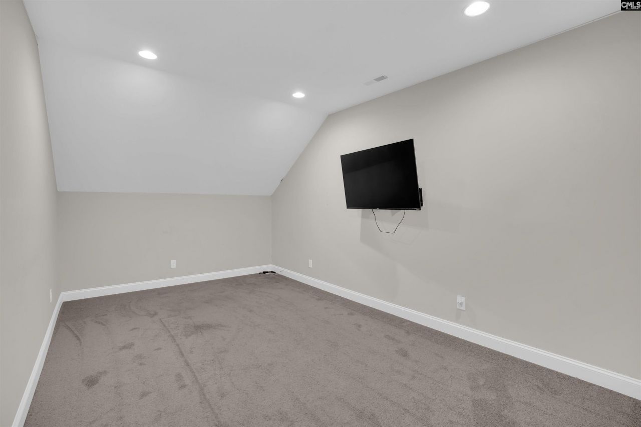 870 Shore Road Photo 34