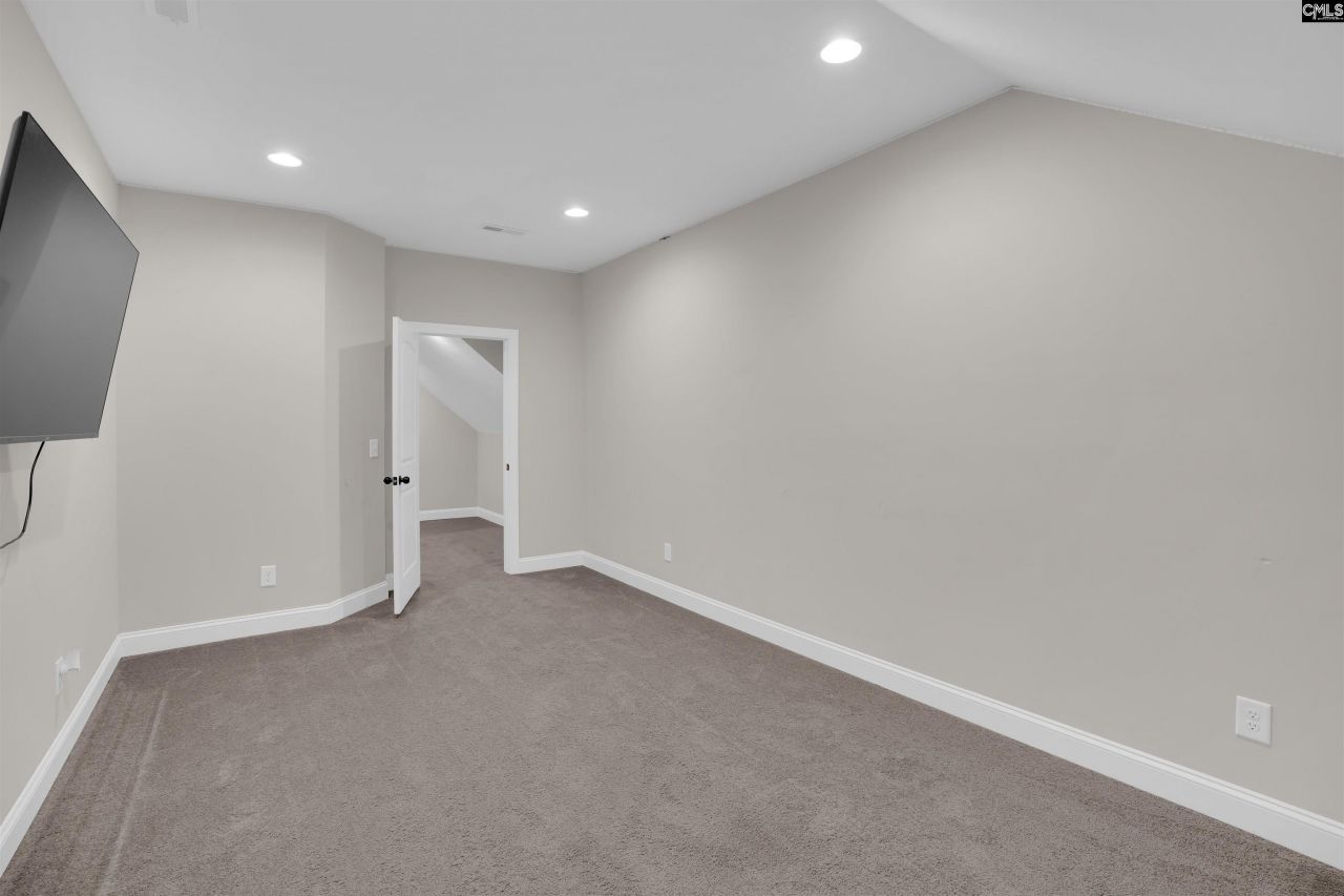 870 Shore Road Photo 35