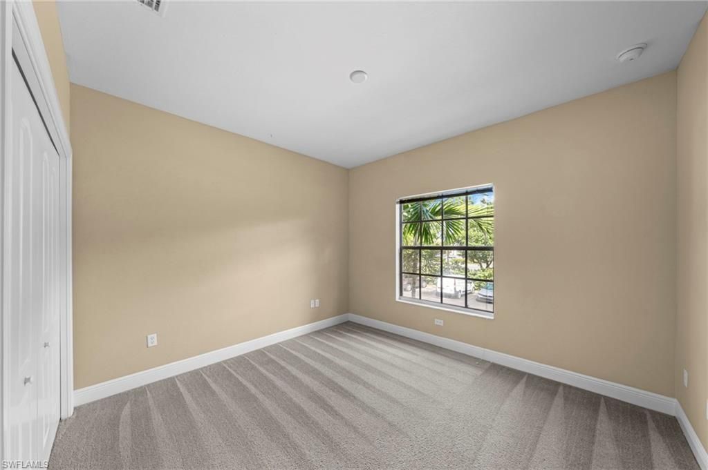 4160 Castilla Cir, Unit 202, Fort Myers, FL 33916 Photo
