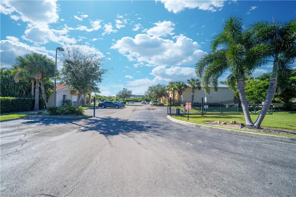 4160 Castilla Cir, Unit 202, Fort Myers, FL 33916 Photo