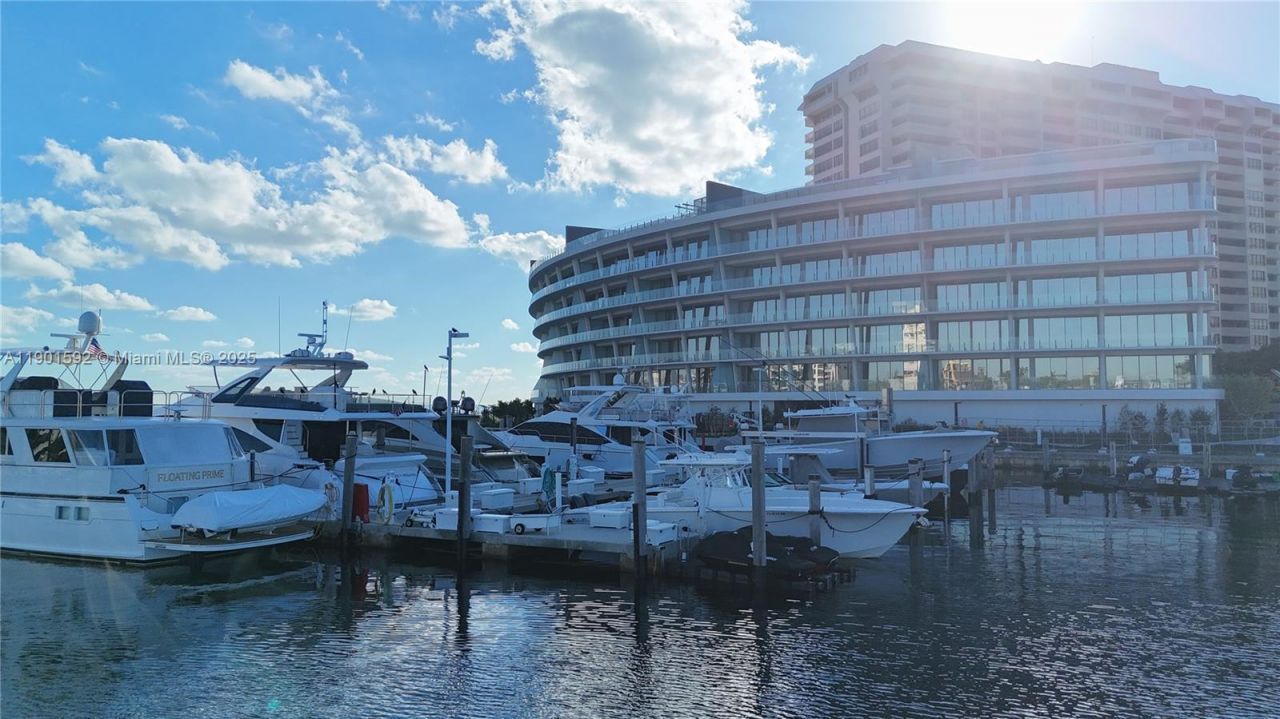 5 Grove Isle Drive, Unit S502, Coconut Grove, FL 33133 Photo