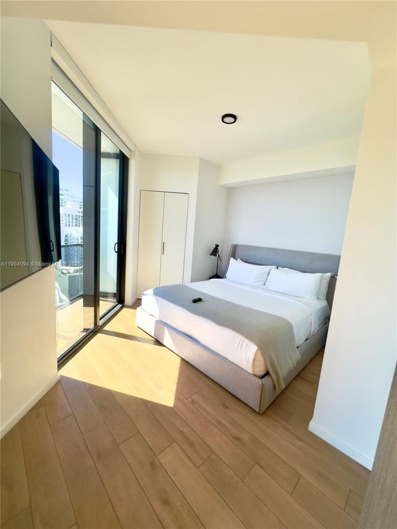 398 NE 5th Street, Unit 2114, Miami, FL 33132 Photo