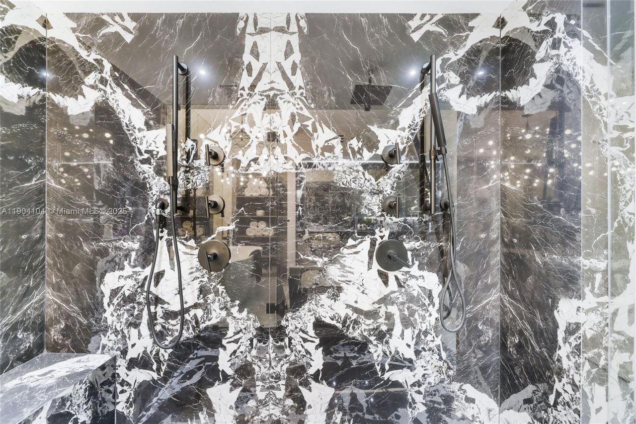 450 Alton Rd, Unit 2603, Miami Beach, FL 33139 Photo