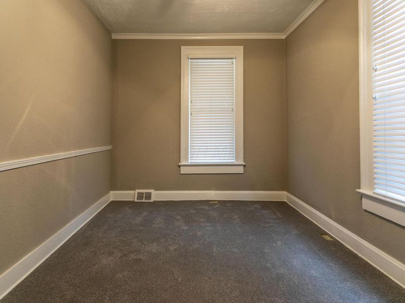 1512 Indianola Avenue , Columbus, OH 43201 Photo 13